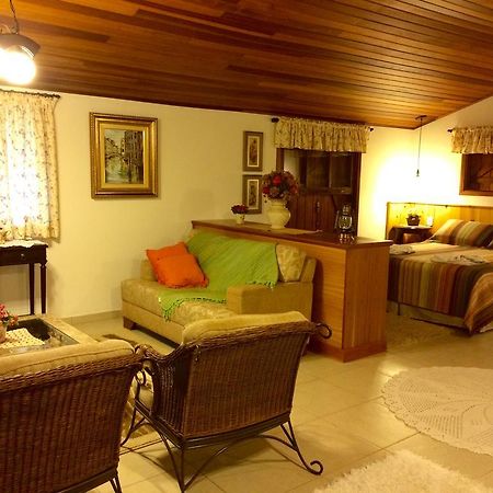 Chale Aconchegante Villa Monte Verde  Buitenkant foto